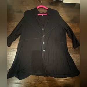 Premise Black Short Sleeve Top
